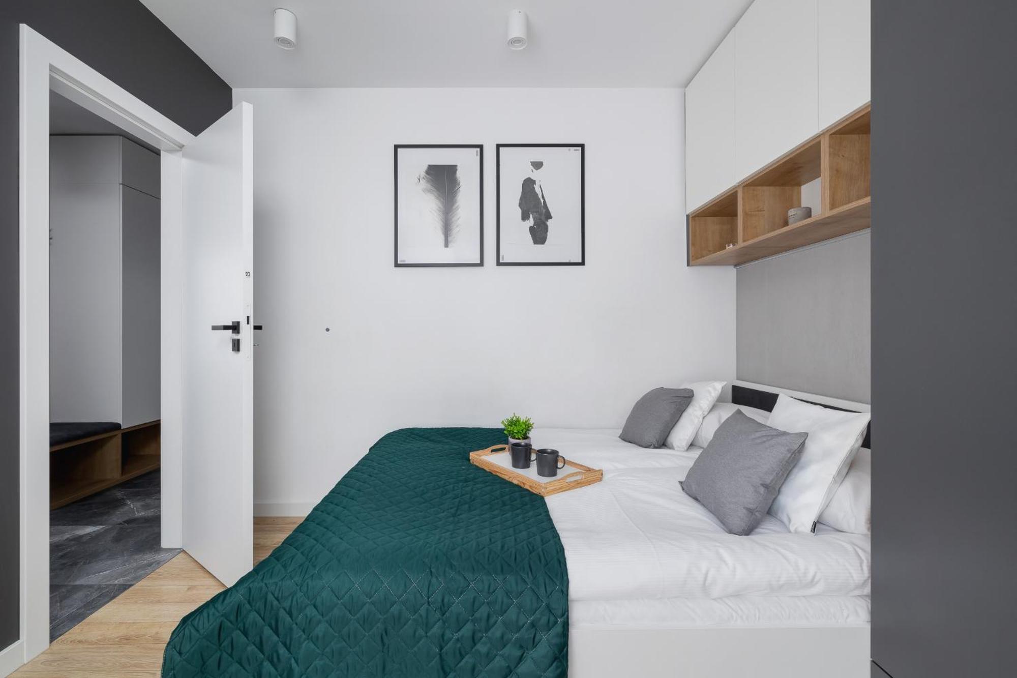 Elegant Apartment In Cracow With Balcony, Parking And Desk By Noclegi Renters Krakau Exterior foto