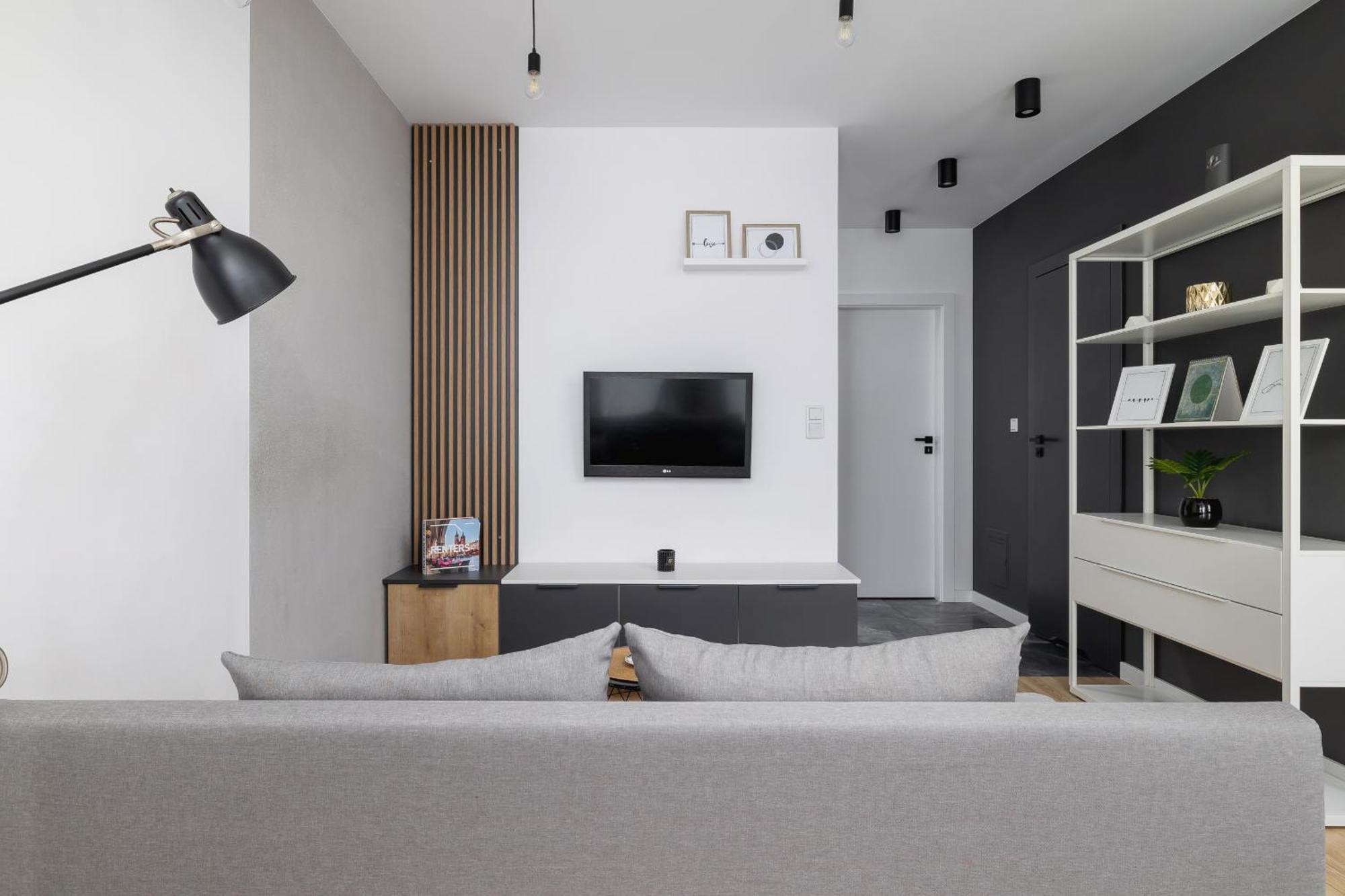 Elegant Apartment In Cracow With Balcony, Parking And Desk By Noclegi Renters Krakau Exterior foto